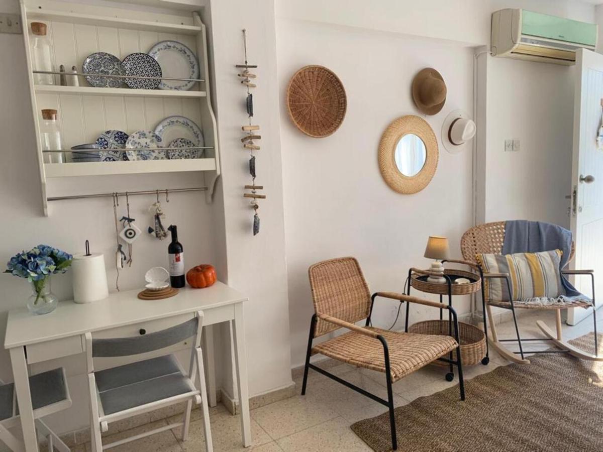 Romy'S Cozy One Bedroom Apt 라르나카 외부 사진